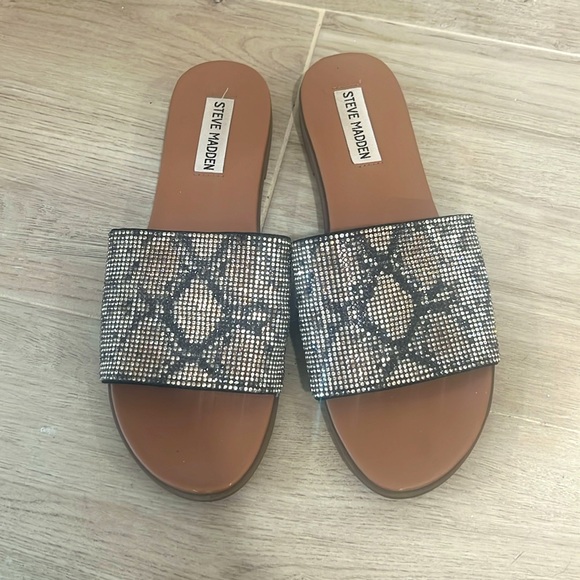 Steve Madden Sandals - Picture 2 of 3